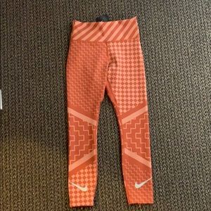 NIKE Epic Lux 7/8 running leggings (mid rise)